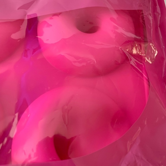 Loves USA silicone donut molds for baking two trays of six molds NEW - Picture 8 of 9